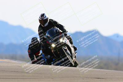 media/Jan-08-2022-SoCal Trackdays (Sat) [[1ec2777125]]/Turn 9 (125pm)/